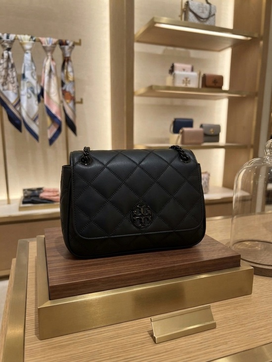 Tory Burch Handbags - Tory Burch Black Quilted Leather Convertible Chain Shoulder Bag Crossbody Purse
